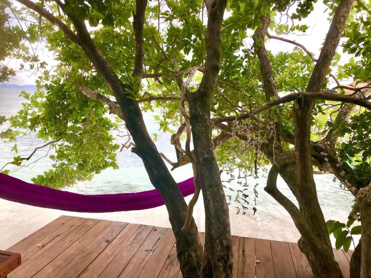 Tabari Dive Lodge Pulau Mansuar Экстерьер фото